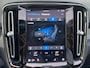 Volvo XC40 Recharge P8 AWD R-Design 1e eigenaar | Origineel NL auto | Pano | Harman Kardon | 360° Camera | Elec. trekhaak | Rijklaar met 12 mnd BOVAG | BTW verrekenbaar