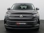 Volkswagen Tiguan 1.5 eHybrid Life Edition Trekhaak, 19" LM Velgen, Side Assist, Elektr. Achterklep, Keyless, Stoel-Stuurverwarming, Navi via Apple Carplay/Android Auto