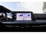 Volkswagen Golf 1.5 eTSI Style | Pano | Matrix LED | Massage