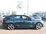 Skoda Octavia combi 1.5 TSI MHEV Business Sportline Tour | Trekhaak | Elektrische voorstoelen | Stoelverwarming | Adaptieve cruise control | 19 inch | Highland green