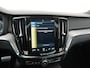 Volvo V60 2.0 T6 Recharge AWD R-Design | Panoramadak | Trekhaak | Harman/Kardon | Zondag Open!