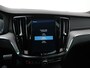 Volvo V60 2.0 T6 Recharge AWD R-Design | Panoramadak | Trekhaak | Harman/Kardon | Zondag Open!