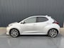 Toyota Yaris 1.5 Hybrid Executive | Creme LEER | JBL | BSM | Head-up | Rijklaar!!