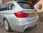BMW 3-Serie Touring 318i M Sport Edition Panoramadak / Apple Carplay / Trekhaak / Led Verlichting / Achteruitrijcamera /