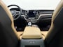 Volvo XC60 T8 Long Range 455pk AWD Ultimate Dark / 22 inch / HUD / Luchtvering / Geventileerde massagestoelen / Panorama dak /