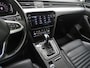 Volkswagen Passat Variant 1.4 TSI PHEV GTE R-Line | Panoramadak | Trekhaak | Massage | Adaptive Cruise | Camera | Carplay