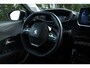 Peugeot e-208 EV Allure 50 kWh | Cruise Control | Stoelverwarming | Camera | Keyless | Navi | LMV | Carplay
