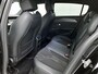 Peugeot e-308 GT EV 54 kWh 156pk Automaat | Warmtepomp | Navigatie | Climate Control | Adaptieve Cruise Control | Achteruitrijcamera | Verwarmbare Voorstoelen | Full-LED Koplampen | 18" Lichtmetalen Velgen | Apple Carplay/Android Auto |