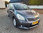 Toyota Verso Nette in Nederland nieuw geleverde auto met trekhaak,cruise controle en lage kilometerstand!