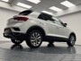 Volkswagen T-Roc 1.5 TSi Sport Automaat-Trekhaak-Panoramadak-Navigatie-Carplay-Adapt.Cr.contr-Clima-Camera-Stoelverwarming-Parkeersensoren V+A-Lm17''velgen