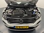 Volkswagen T-Roc 1.5 TSi Sport Automaat-Trekhaak-Panoramadak-Navigatie-Carplay-Adapt.Cr.contr-Clima-Camera-Stoelverwarming-Parkeersensoren V+A-Lm17''velgen