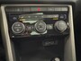 Volkswagen T-Roc 1.5 TSi Sport Automaat-Trekhaak-Panoramadak-Navigatie-Carplay-Adapt.Cr.contr-Clima-Camera-Stoelverwarming-Parkeersensoren V+A-Lm17''velgen