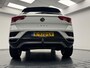 Volkswagen T-Roc 1.5 TSi Sport Automaat-Trekhaak-Panoramadak-Navigatie-Carplay-Adapt.Cr.contr-Clima-Camera-Stoelverwarming-Parkeersensoren V+A-Lm17''velgen