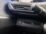 Peugeot 5008 1.2 PureTech Allure Sport 7 Persoons (APPLE CARPLAY, GROOT NAVI, 360 CAMERA, LEDER, SPORTSTOELEN, TREKHAAK, KEYLESS, CRUISE, DAB+, NIEUWSTAAT)