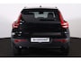 Volvo XC40 B3 Ultra Black Edition - Panorama/schuifdak - IntelliSafe Assist & Surround - 360º Camera - Harman/Kardon audio - LED Pixel koplampen - Verwarmde voorstoelen & stuur - Parkeersensoren voor & achter - Elektr. bedienb. voorstoelen met geheugen links - Draadloze tel. lader - Extra getint glas - Semi elektr. inklapbare trekhaak - 20' LMV