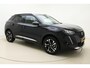 Peugeot e-2008 EV Allure Pack 50 kWh | 3-Fase | 1e Eigenaar | Navigatie | Parkeercamera Achter | DAB + | Stoelverwarming Voor | LED Verlichting |