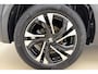 Peugeot e-2008 EV Allure Pack 50 kWh | 3-Fase | 1e Eigenaar | Navigatie | Parkeercamera Achter | DAB + | Stoelverwarming Voor | LED Verlichting |