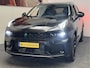 Lynk & Co 01 1.5 BLACK LINE PREMIUM 100 STUKS OP VOORRAAD ! VOL OPTIES ! 360 CAMERA ADAPTIVE CRUISE CONTROL PANORAMA SCHUIF/KANTELDAK APPLE CARPLAY/ANDROID RIJSTROOKSENSOREN ZEER MOOI !! Brgl