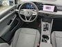 Volkswagen Golf 1.0 TSI Life / Navigatie / Parkeersensoren V+A / Lichtmetaal 16 inch / App connect /