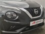 Nissan Juke 1.0 DIG-T N-Connecta / Fabrieksgarantie t/m 12-03-2028 / Cold Pack / Trekgewicht 1250 kg / all-season banden / Apple Carplay Android Auto / Adaptief CC / Stuur-, Stoel en Voorruit verwarming / Achteruitrijcamera / Keyless Entry/Start / Draadloze telefoon lader /