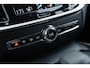 Volvo V60 2.0 B3 Momentum Advantage | Adaptieve Cruise Control | Trekhaak | Stoel-/Stuurverwarming | Parkeercamera | Navigatie | Apple CarPlay & Android Auto |