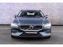 Volvo V60 2.0 B3 Momentum Advantage | Adaptieve Cruise Control | Trekhaak | Stoel-/Stuurverwarming | Parkeercamera | Navigatie | Apple CarPlay & Android Auto |