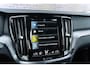 Volvo V60 2.0 B3 Momentum Advantage | Adaptieve Cruise Control | Trekhaak | Stoel-/Stuurverwarming | Parkeercamera | Navigatie | Apple CarPlay & Android Auto |