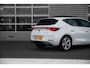 SEAT Leon 1.0 eTSI 110pk DSG FR Business Intense | Panorama dak | Dodehoekdetectie | Camera achter | Park assist | Beats audio systeem | Adaptief cruise control | 17"LMV