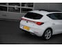 SEAT Leon 1.0 eTSI 110pk DSG FR Business Intense | Panorama dak | Dodehoekdetectie | Camera achter | Park assist | Beats audio systeem | Adaptief cruise control | 17"LMV
