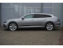 Volkswagen Arteon Shooting Brake 1.4 TSI eHybrid 218pk R-Line Business+ | SoH 90% | Head-up | Panoramadak | Leder | Trekhaak