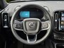 Volvo XC40 Recharge Core 70 kWh | Trekhaak | Camera | Stuur/stoelverwarming