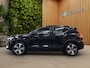 Volvo XC40 Recharge Core 70 kWh | Camera | Stuur/stoelverwarming | Draadloze lader