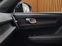 Volvo XC40 Recharge Core 70 kWh | Camera | Stuur/stoelverwarming | Draadloze lader