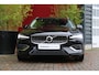 Volvo V60 2.0 T6 Plug-in hybrid AWD Essential Bright | Trekhaak | Adaptive Cruise | BLIS | Camera | Stuur/stoelverwarming