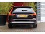 Volvo V60 2.0 T6 Plug-in hybrid AWD Essential Bright | Trekhaak | Adaptive Cruise | BLIS | Camera | Stuur/stoelverwarming