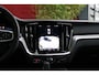 Volvo V60 2.0 T6 Plug-in hybrid AWD Essential Bright | Trekhaak | Adaptive Cruise | BLIS | Camera | Stuur/stoelverwarming