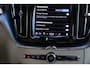 Volvo XC60 2.0 B5 Inscription | Trekhaak | Camera | Pilot Assist | Memory | 21" Velgen