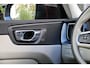 Volvo XC60 2.0 B5 Inscription | Trekhaak | Camera | Pilot Assist | Memory | 21" Velgen
