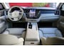 Volvo XC60 2.0 B5 Inscription | Trekhaak | Camera | Pilot Assist | Memory | 21" Velgen