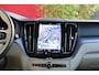 Volvo XC60 2.0 B5 Inscription | Trekhaak | Camera | Pilot Assist | Memory | 21" Velgen