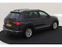 Volkswagen Tiguan 1.5 TSI 130pk Life / Panoramadak / LM 17 inch / Parkeersensoren / Navigatie / Wegkl trekhaak