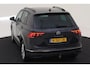Volkswagen Tiguan 1.5 TSI 130pk Life / Panoramadak / LM 17 inch / Parkeersensoren / Navigatie / Wegkl trekhaak