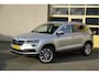 Skoda Karoq 1.5 TSI ACT 150PK! Automaat Style Business BJ2019 Lmv 18" | Led V+A | Pdc | Navi | Keyless entry | Verwarmd voorruit | Elek. achterklep | Achteruitrijcamera | App-Connect | Virtual cockpit | Canton Audio | Verwarmde voorstoelen/achterbank