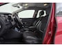 Renault Captur 0.9 TCe Helly Hansen | Trekhaak | Camera | Org NL | Cruise Control | Climate Control | Navigatie |