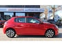 Peugeot 208 Benzine 100 Pk Active * Origineel Navigatie * Airco & Cruise Control * Draadloos Apple Carplay / Android Auto * DAB Radio * Vingerhoets; Vierde Generatie Eersteklas Service ! Al meer dan 100 jaar een begrip in de Brabantse Kempen.