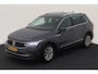 Volkswagen Tiguan 1.5 TSI 150pk Life Executive DSG Automaat Camera / Navigatie / Digital Cockpit / Parkeersensoren / App-connect