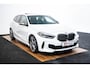 BMW 1-Serie M135i xDrive High Executive Edition Panoramadak - Head up - Harman Kardon - Active Cruise Control - Driving/Parking Assistant - Elektrisch verstelbare/verwarmde stoelen - Getinte Ruiten -