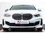 BMW 1-Serie M135i xDrive High Executive Edition Panoramadak - Head up - Harman Kardon - Active Cruise Control - Driving/Parking Assistant - Elektrisch verstelbare/verwarmde stoelen - Getinte Ruiten -