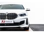 BMW 1-Serie M135i xDrive High Executive Edition Panoramadak - Head up - Harman Kardon - Active Cruise Control - Driving/Parking Assistant - Elektrisch verstelbare/verwarmde stoelen - Getinte Ruiten -