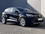 Renault Captur 1.3 TCe 130 Zen Automaat / Dealer onderhouden / Afneembare trekhaak 1.200 kg / Navigatie via Apple Carplay Android / Stoelverwarming / Achteruitrijcamera / 17" LM wielen /
